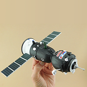 Модель космического корабля СОЮЗ (М1:50)